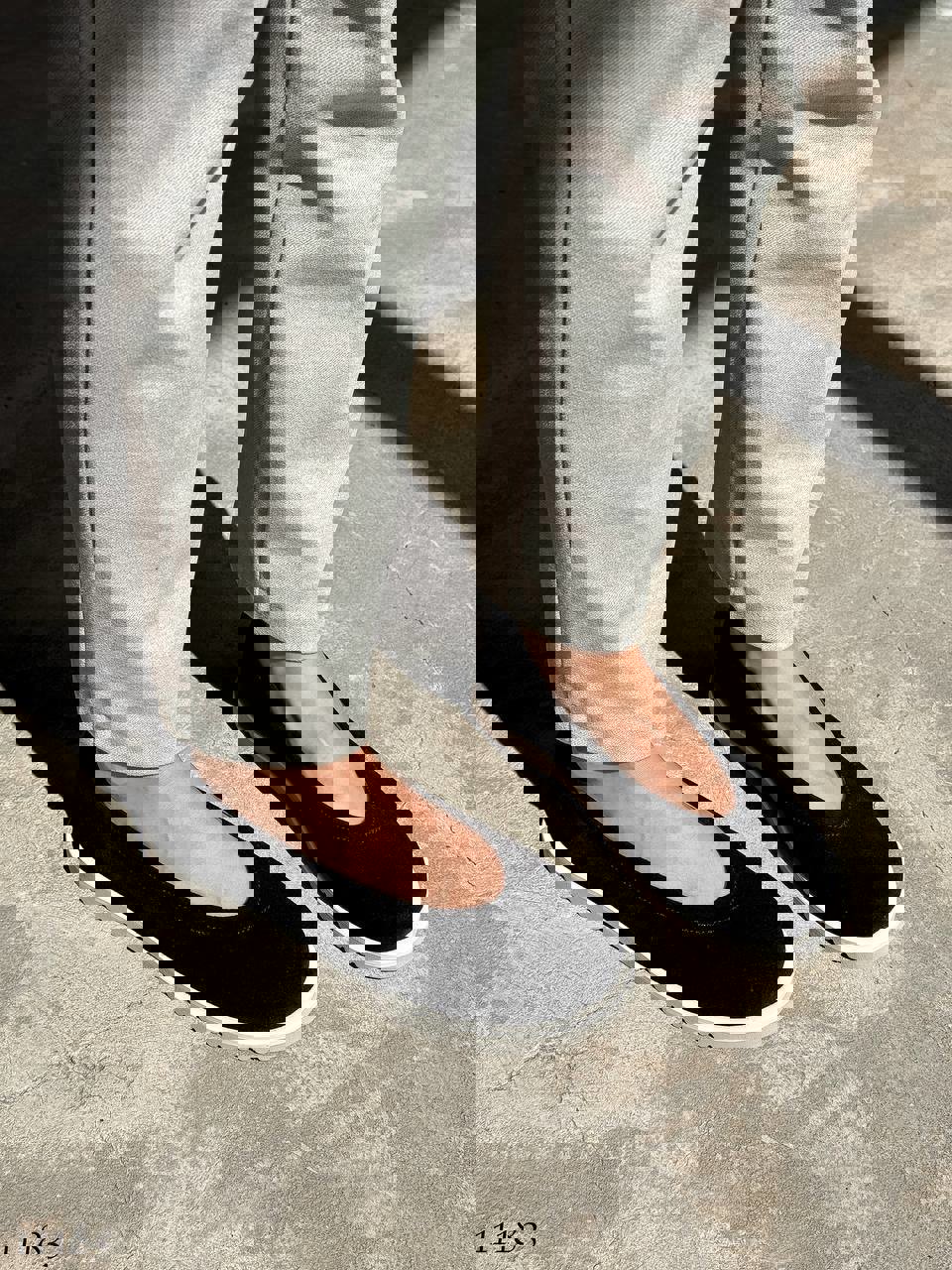 Variation Gallery Image